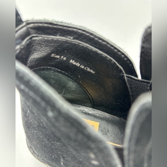 DOLCE VITA Women's Black Suede Ankle Boots - Picture 6 of 6